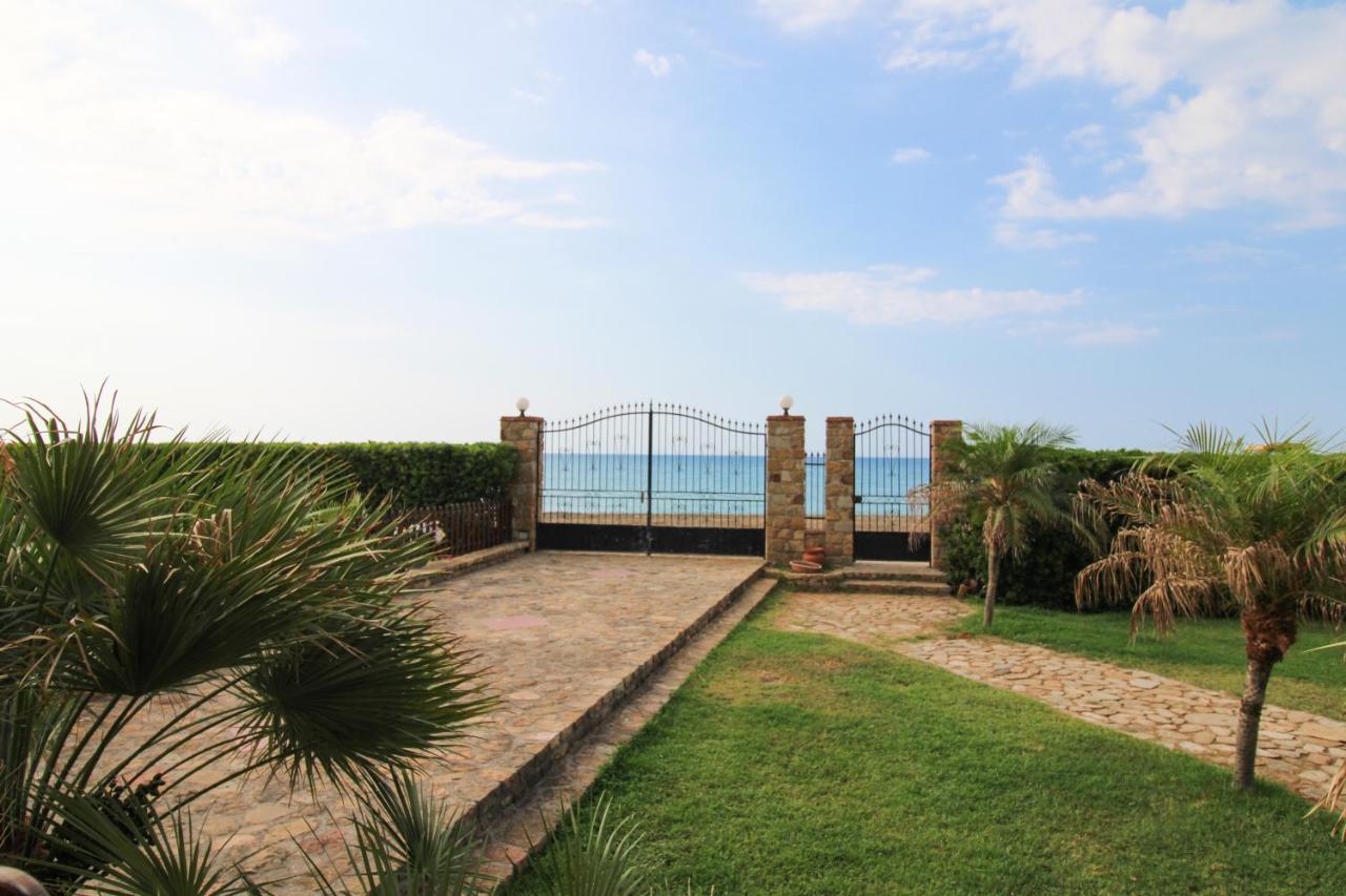 Il Geranio - Resort & Suites Acquedolci Exterior photo